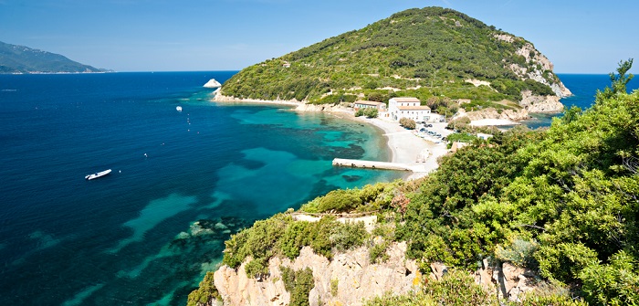 Camping in Italien: mit Meerblick auf der Insel Elba